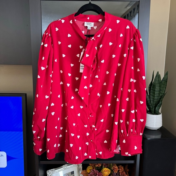 NWT Unique Vintage Red and White Hearts Neck Tie Blouse 3x/20 - Picture 6 of 8